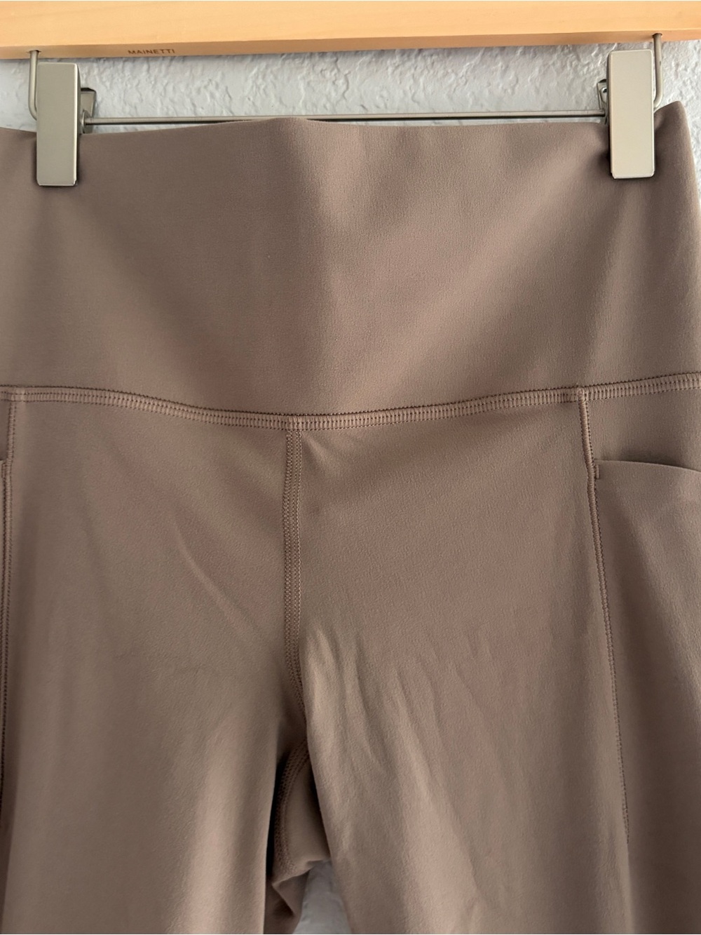 Athleta Taupe Salutation Stash Cinch 7/8 Leggings - Picture 3 of 7